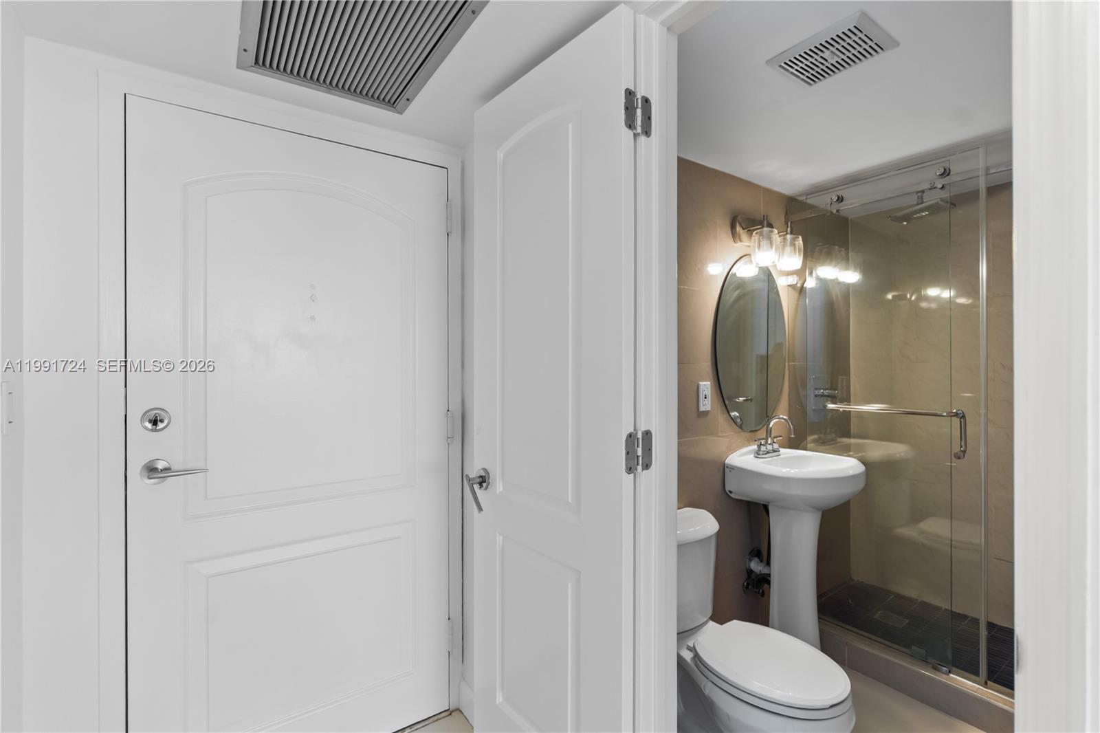 3675 N Country Clb Dr #1501 Aventura, FL 33180