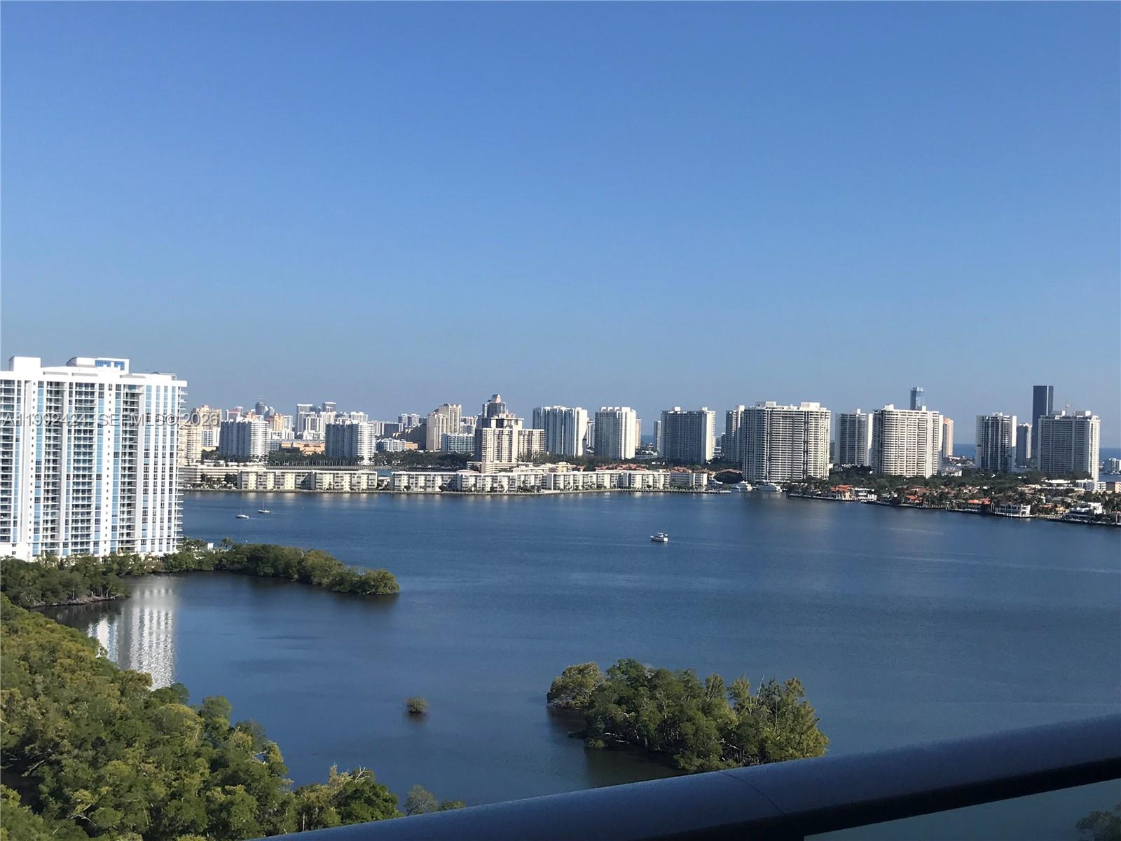 16385 Biscayne Blvd #2206 North Miami Beach, FL 33160