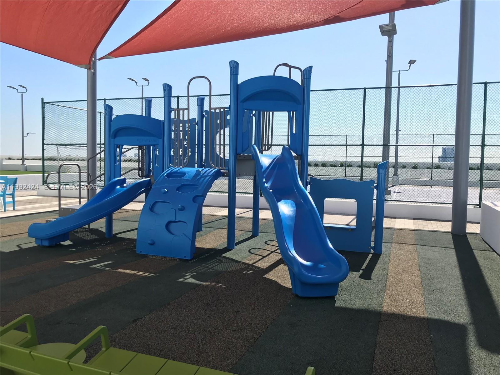 16385 Biscayne Blvd #2206 North Miami Beach, FL 33160