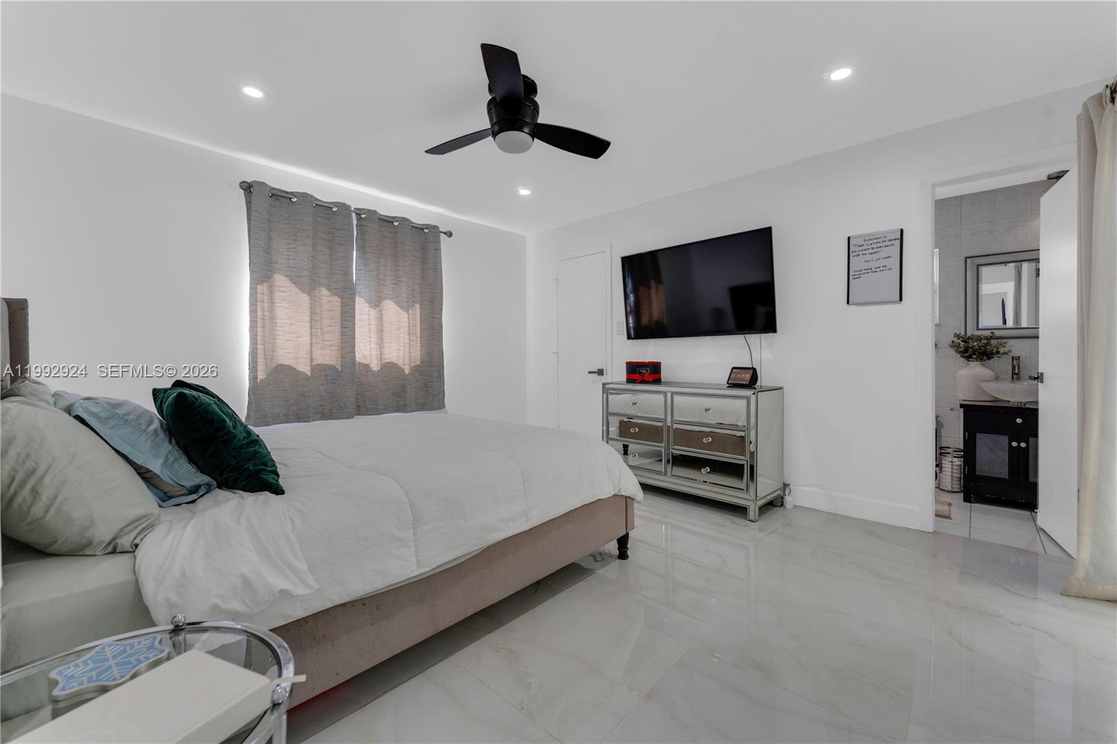 6924 NW 8th Ct Margate, FL 33063