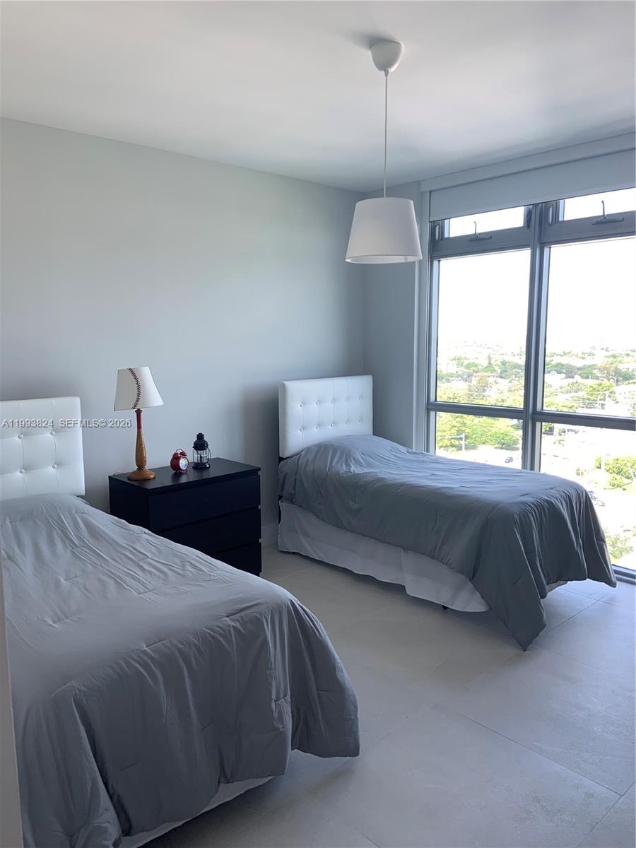 17301 Biscayne Blvd #1602 North Miami Beach, FL 33160