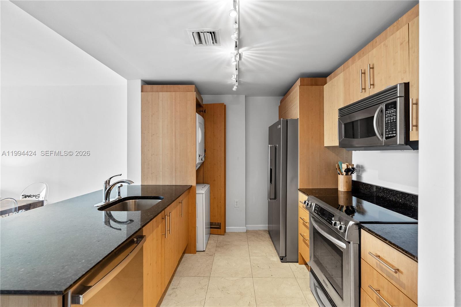 image Harbour House12