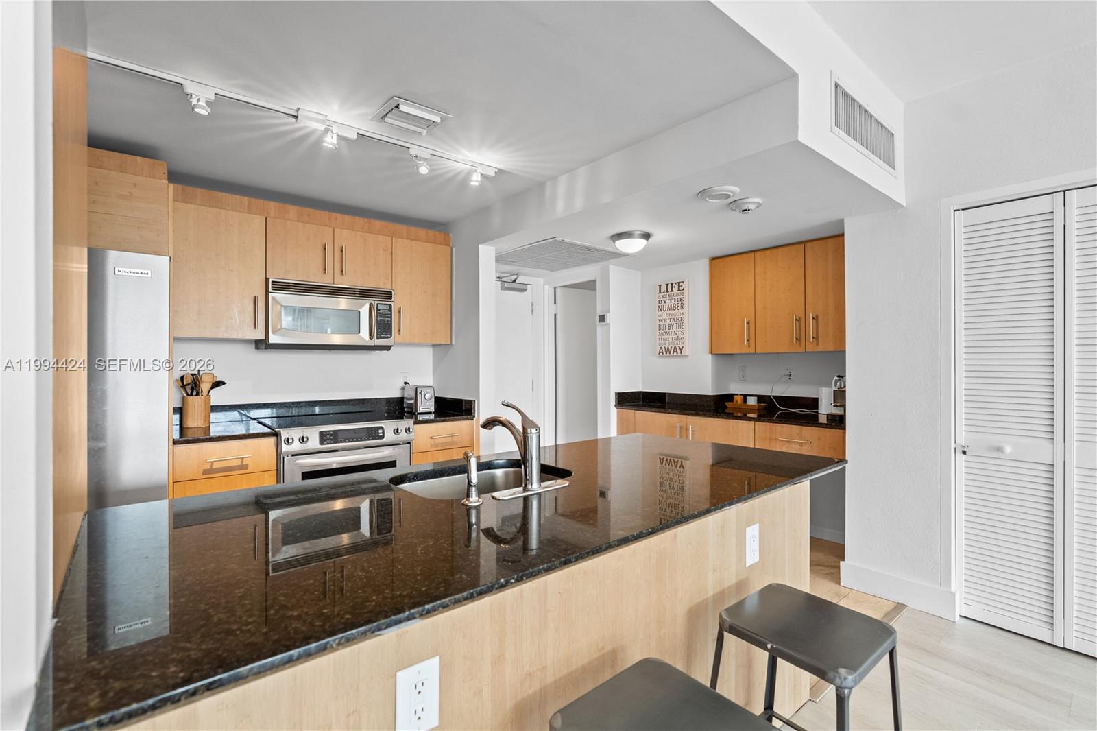 image Harbour House14