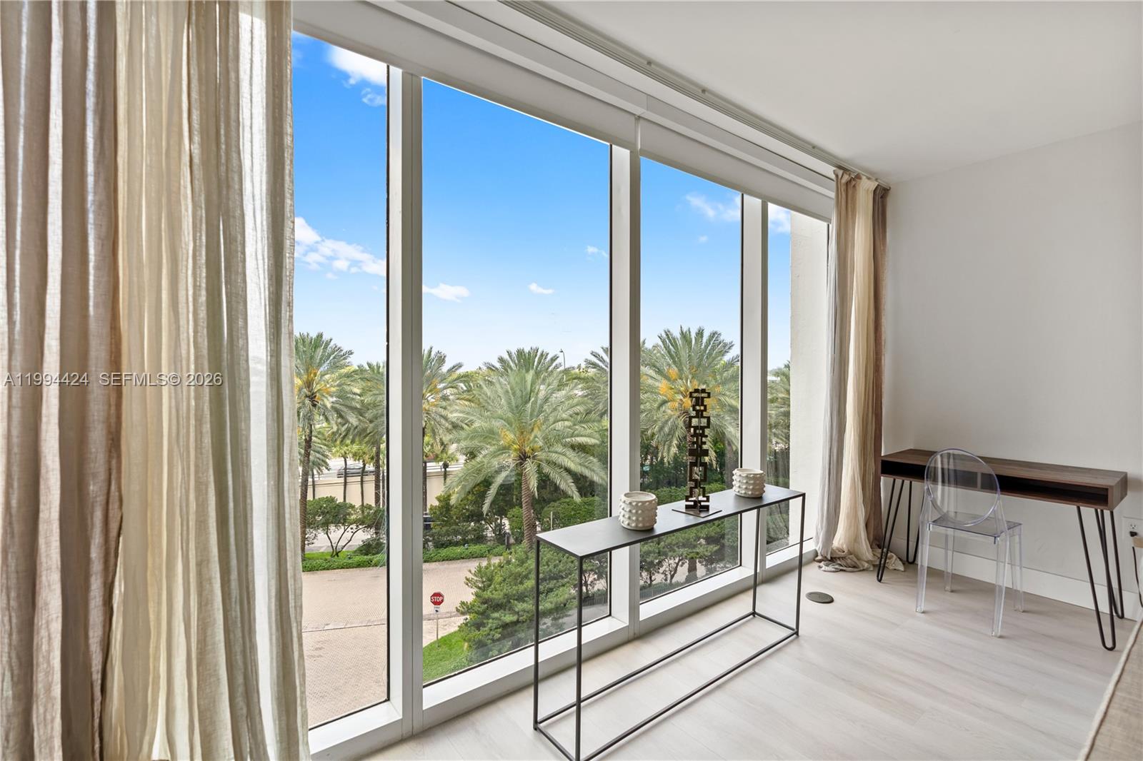 image Harbour House8