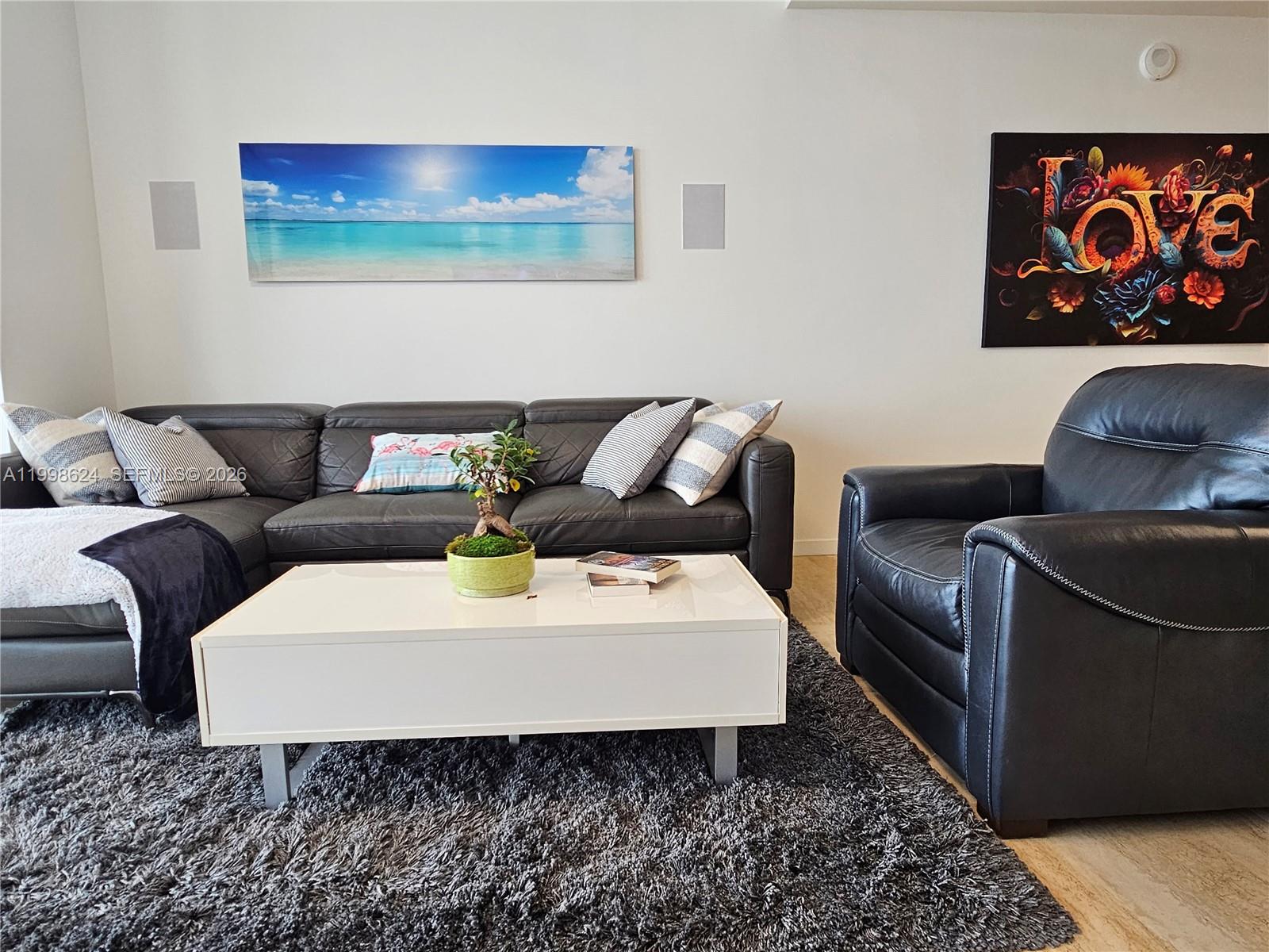 image Brickell Flatiron12