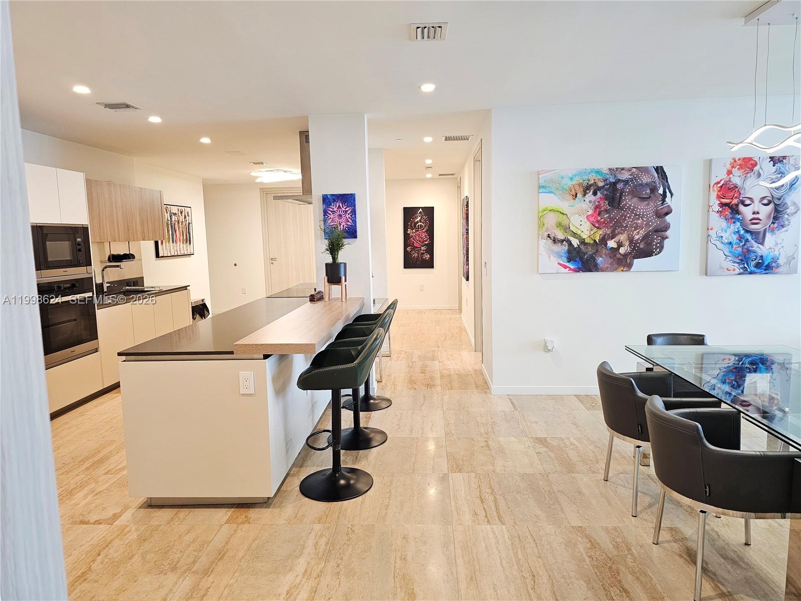 image Brickell Flatiron14
