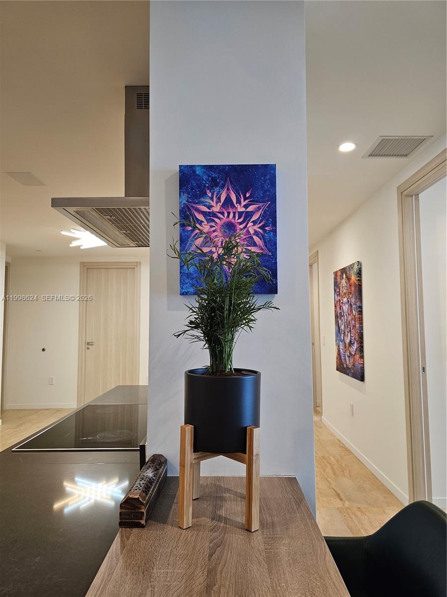 image Brickell Flatiron36