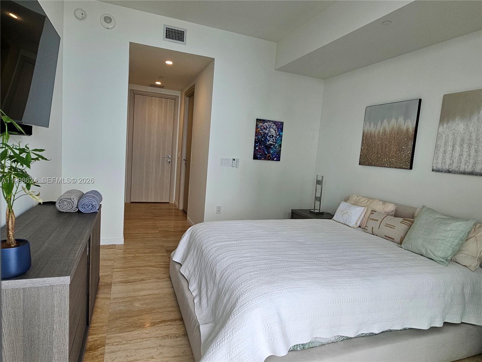 image Brickell Flatiron46
