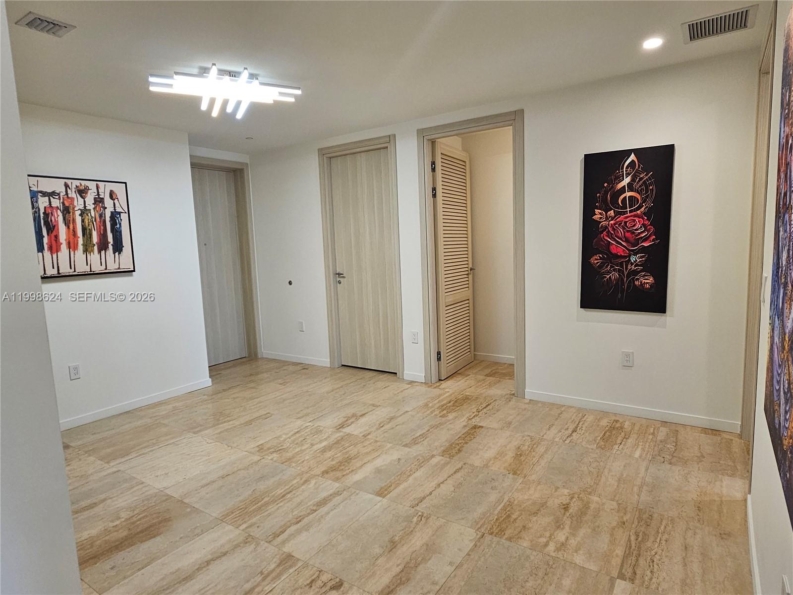 image Brickell Flatiron50
