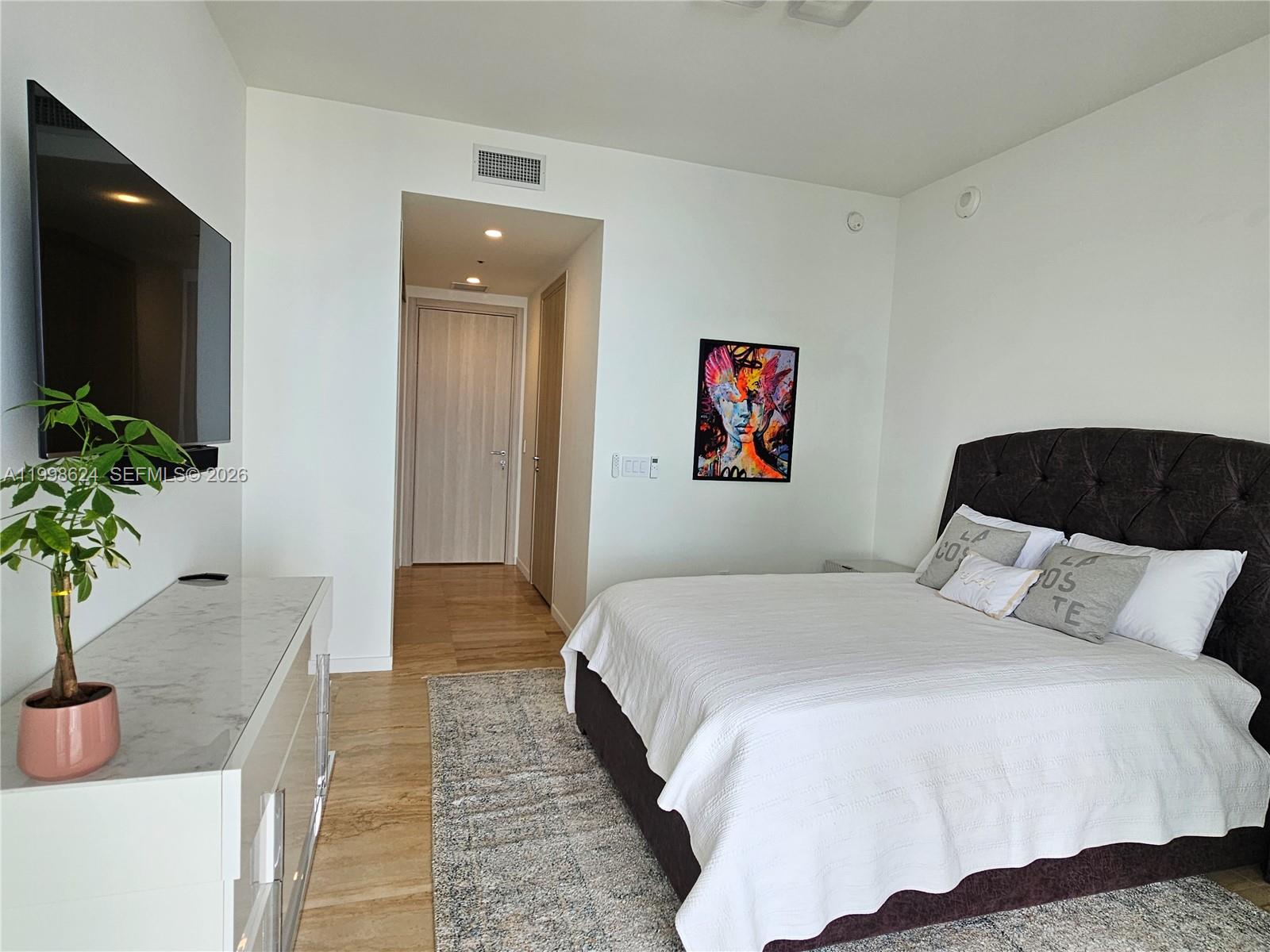 image Brickell Flatiron58