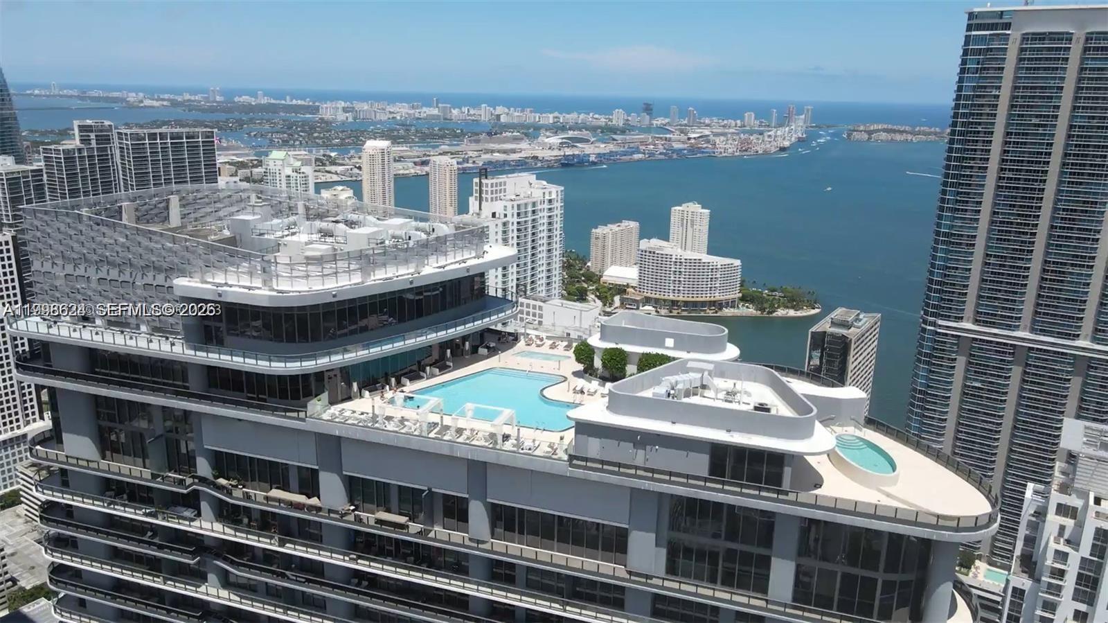 image Brickell Flatiron5