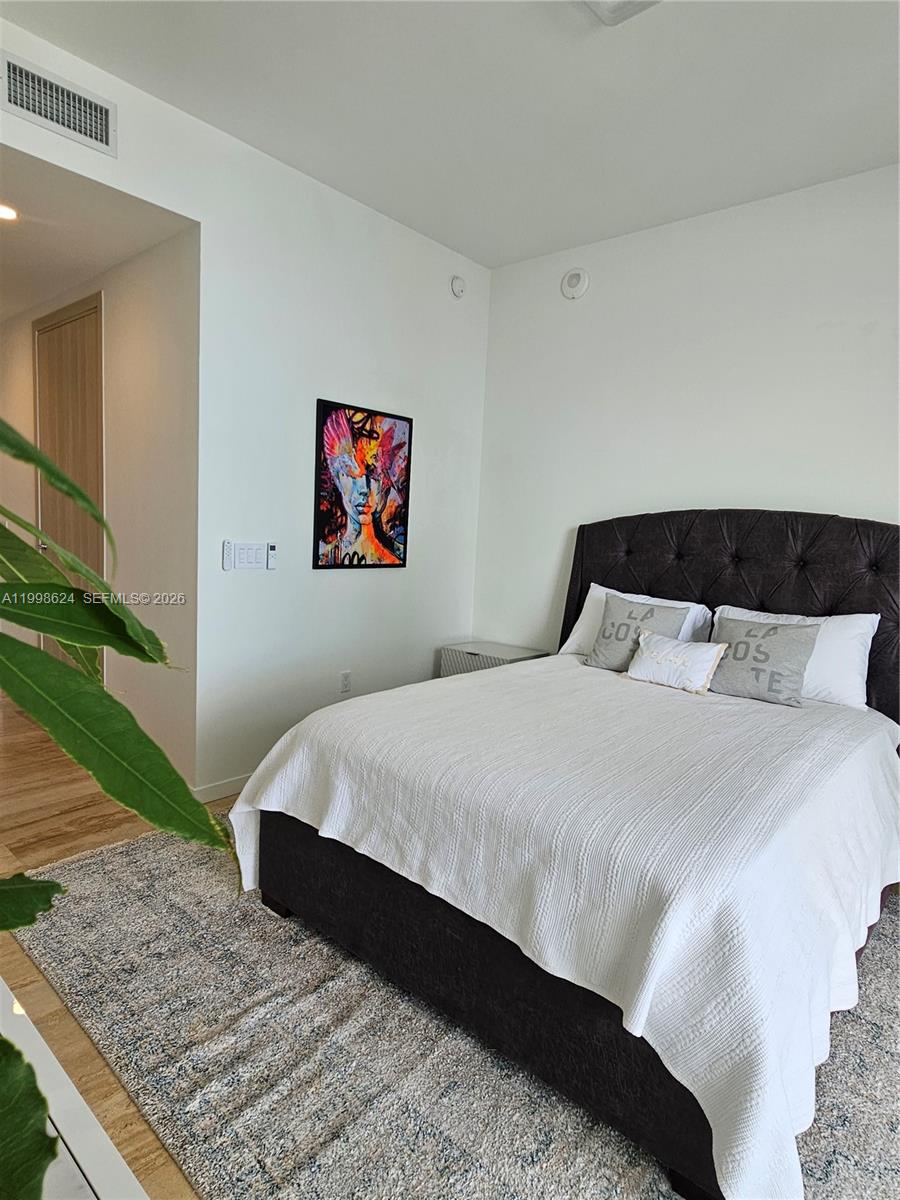 image Brickell Flatiron59