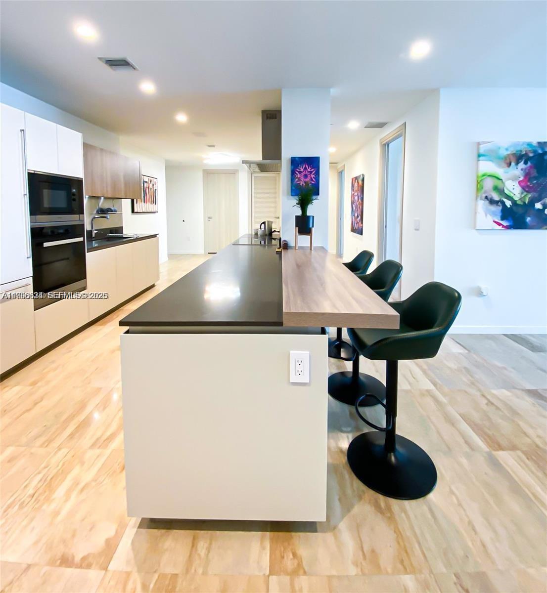 image Brickell Flatiron65