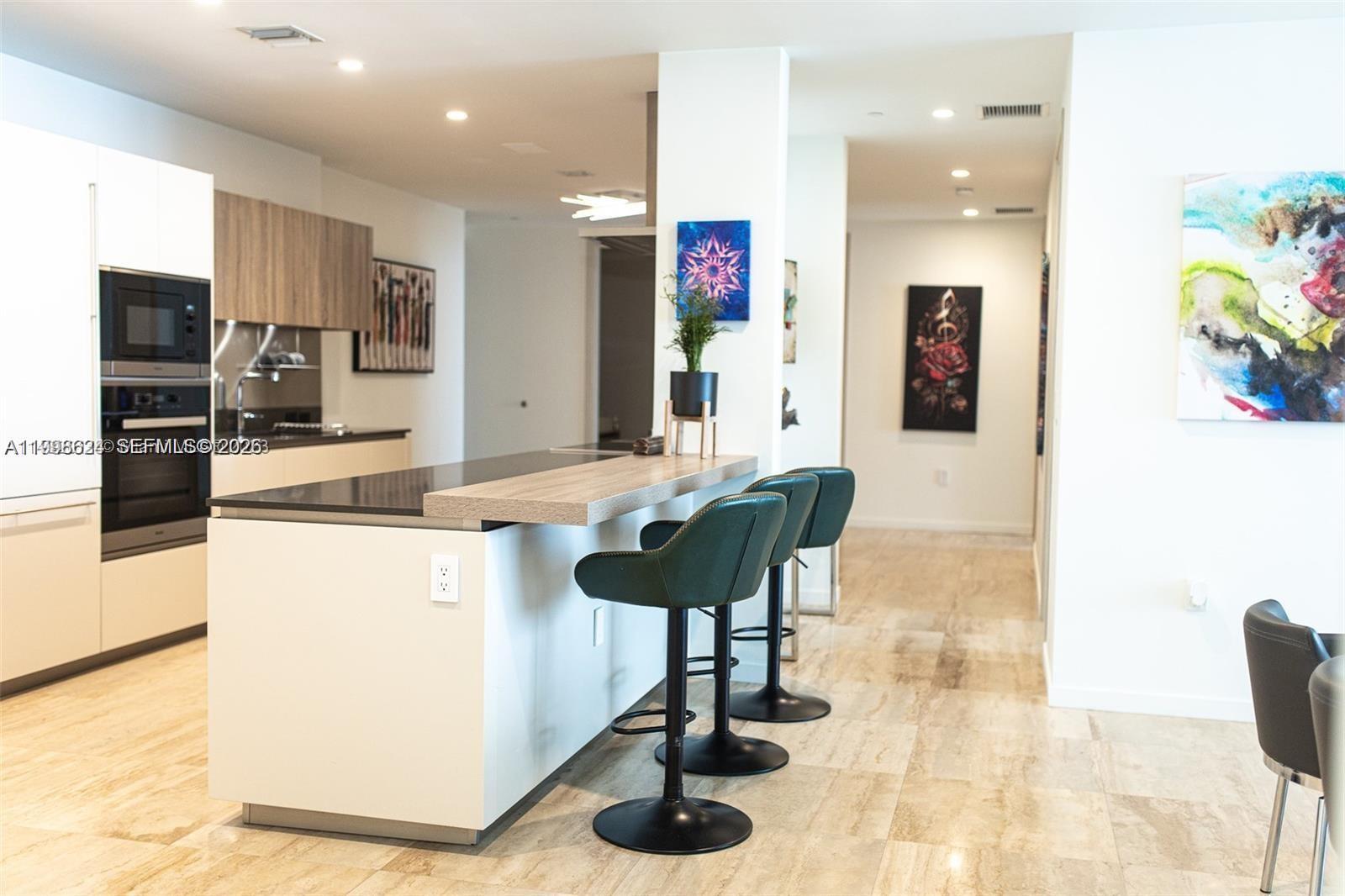 image Brickell Flatiron66