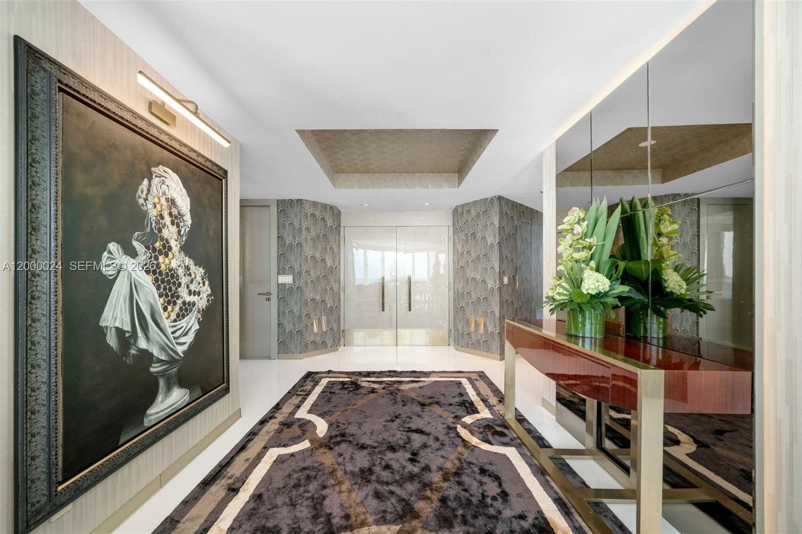 300 S Pointe Dr #1501 Miami Beach, FL 33139