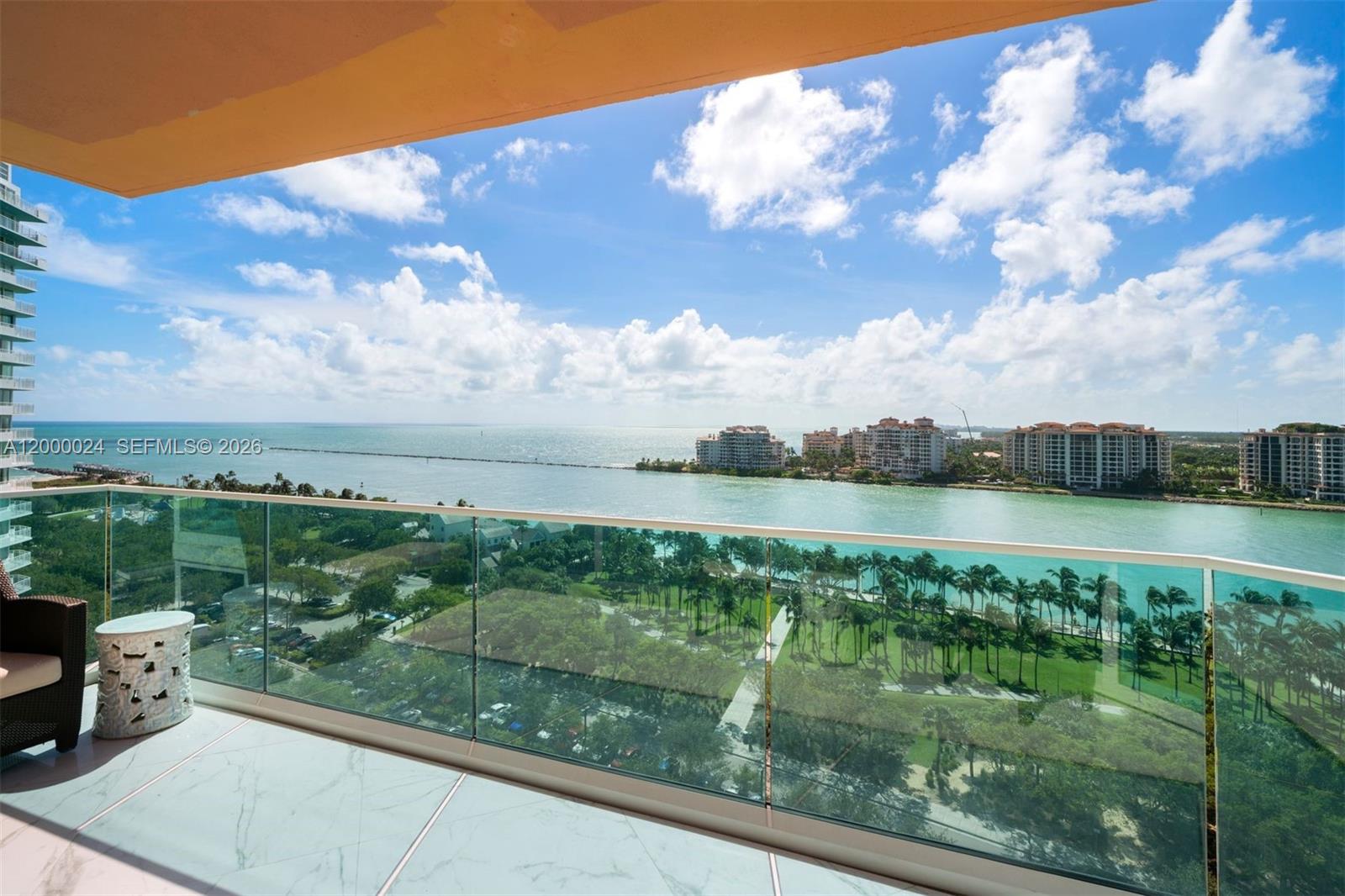 300 S Pointe Dr #1501 Miami Beach, FL 33139