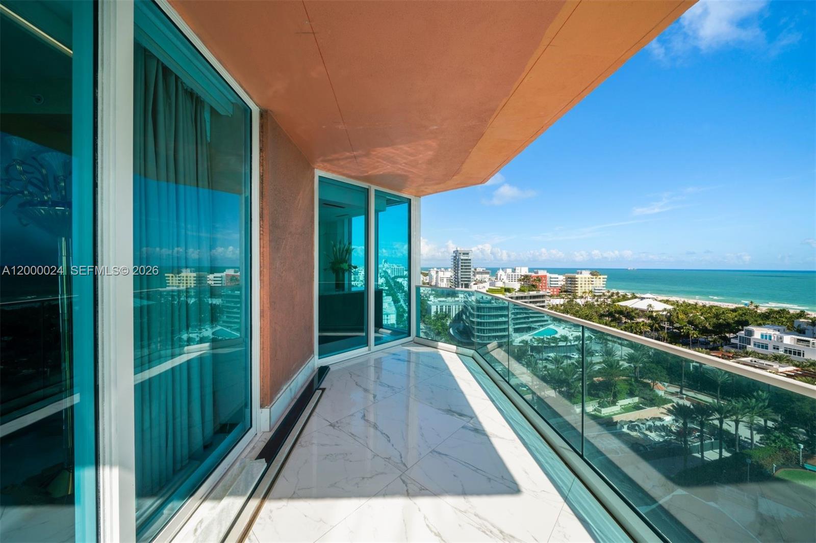 300 S Pointe Dr #1501 Miami Beach, FL 33139