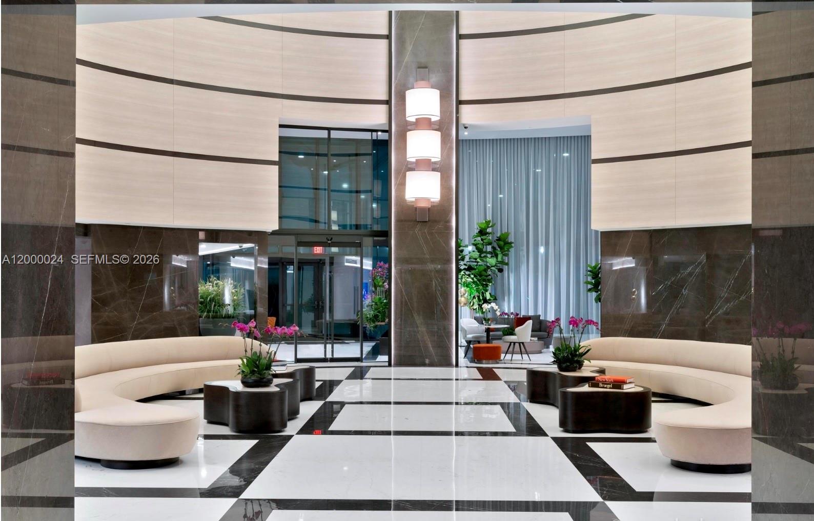 300 S Pointe Dr #1501 Miami Beach, FL 33139