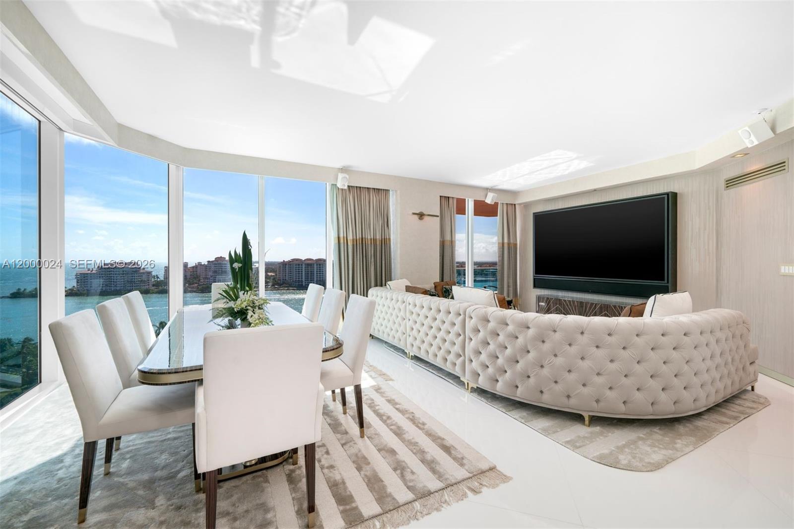 300 S Pointe Dr #1501 Miami Beach, FL 33139