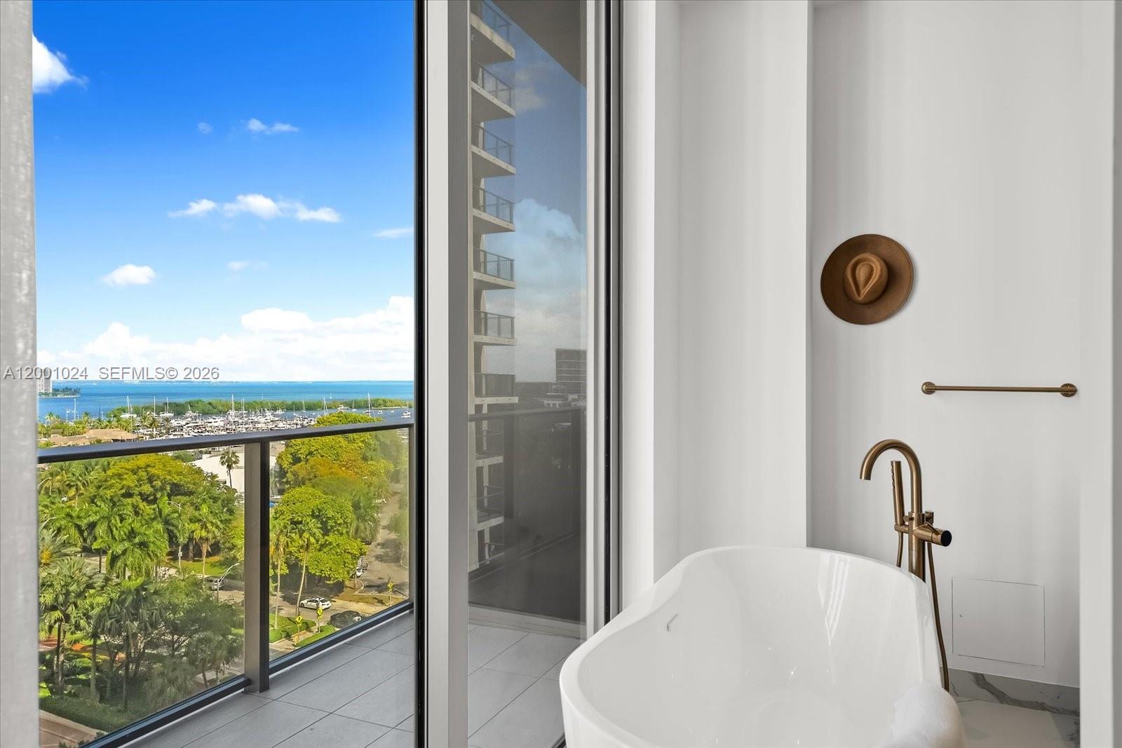 image Mr. C Residences | Bayshore7