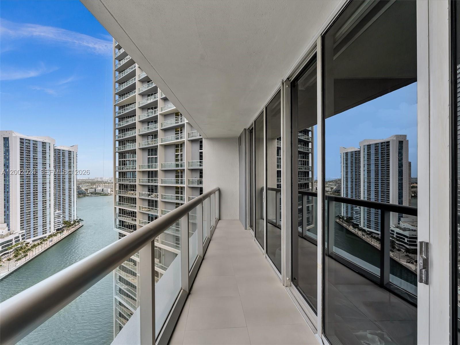 475 Brickell Ave #2715 Miami, FL 33131