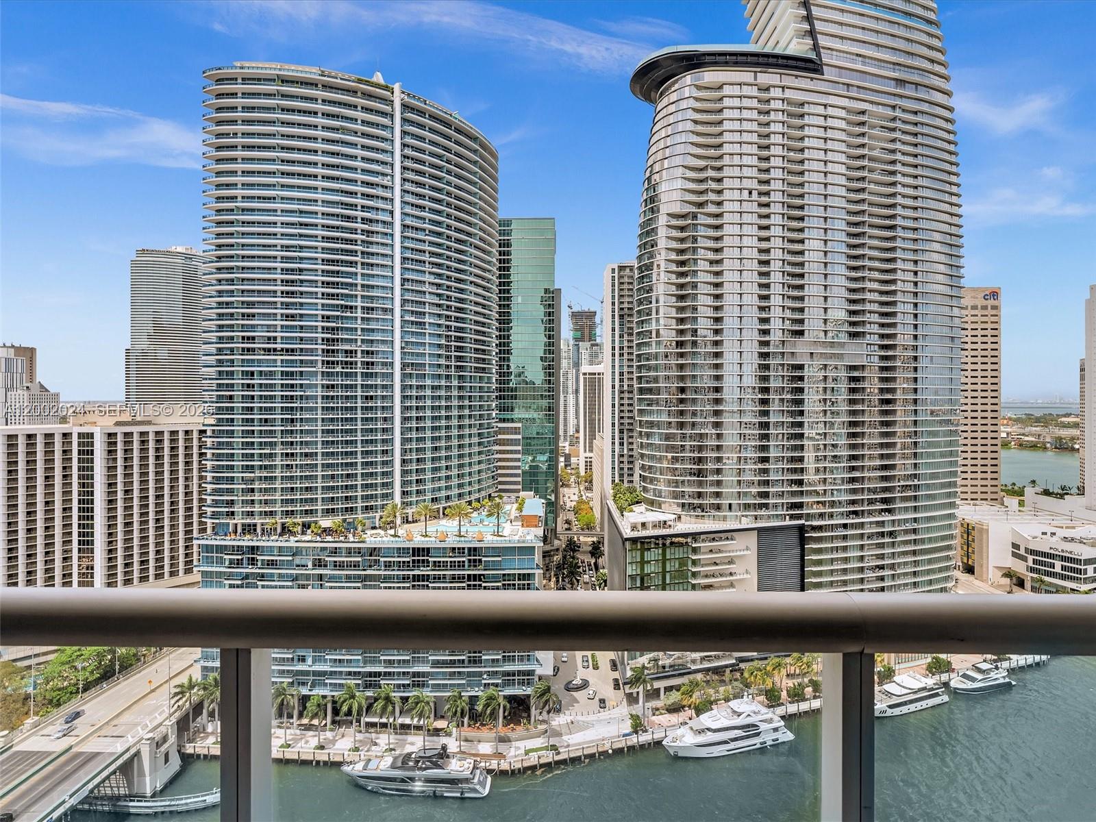 475 Brickell Ave #2715 Miami, FL 33131