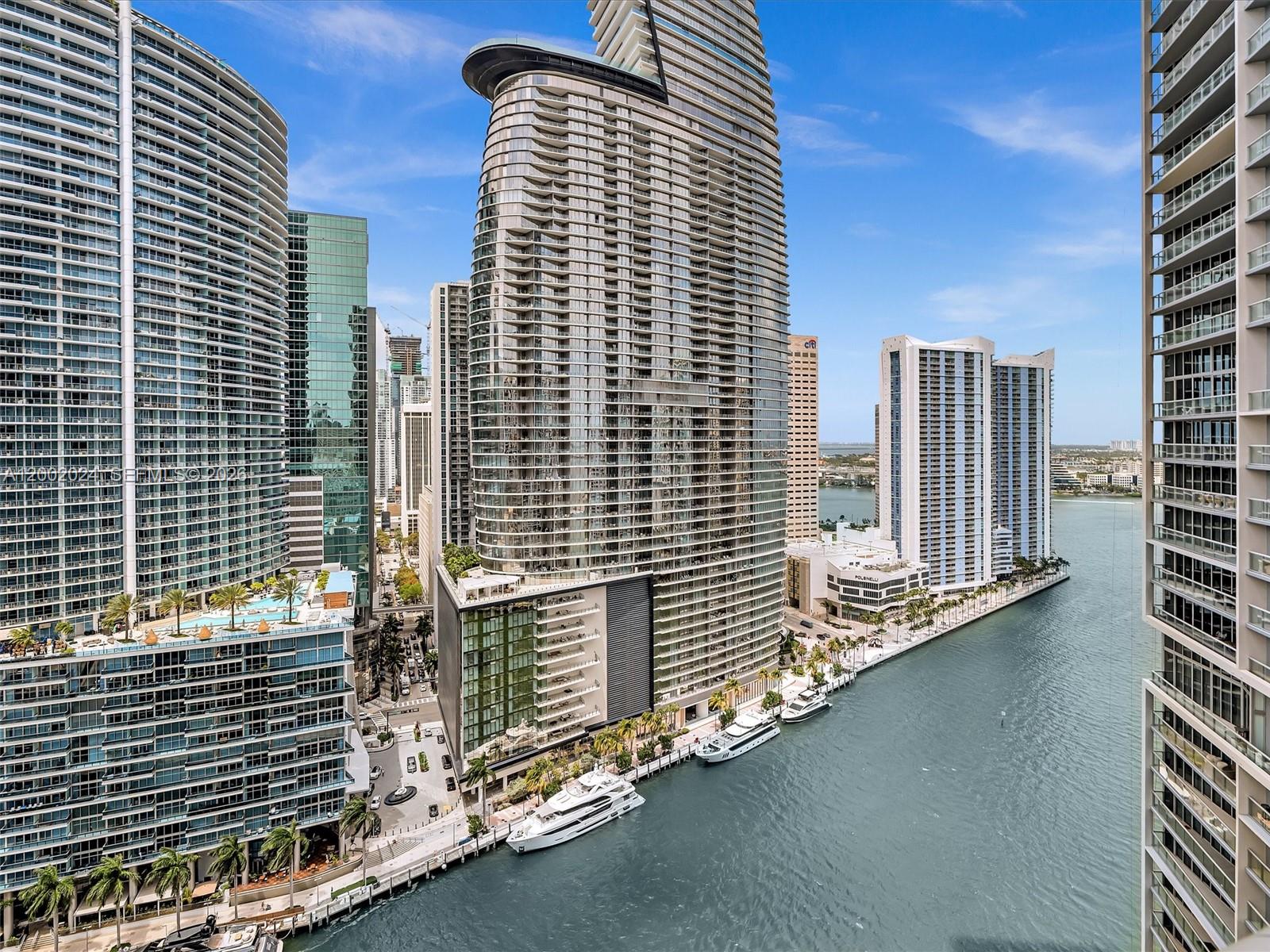 475 Brickell Ave #2715 Miami, FL 33131