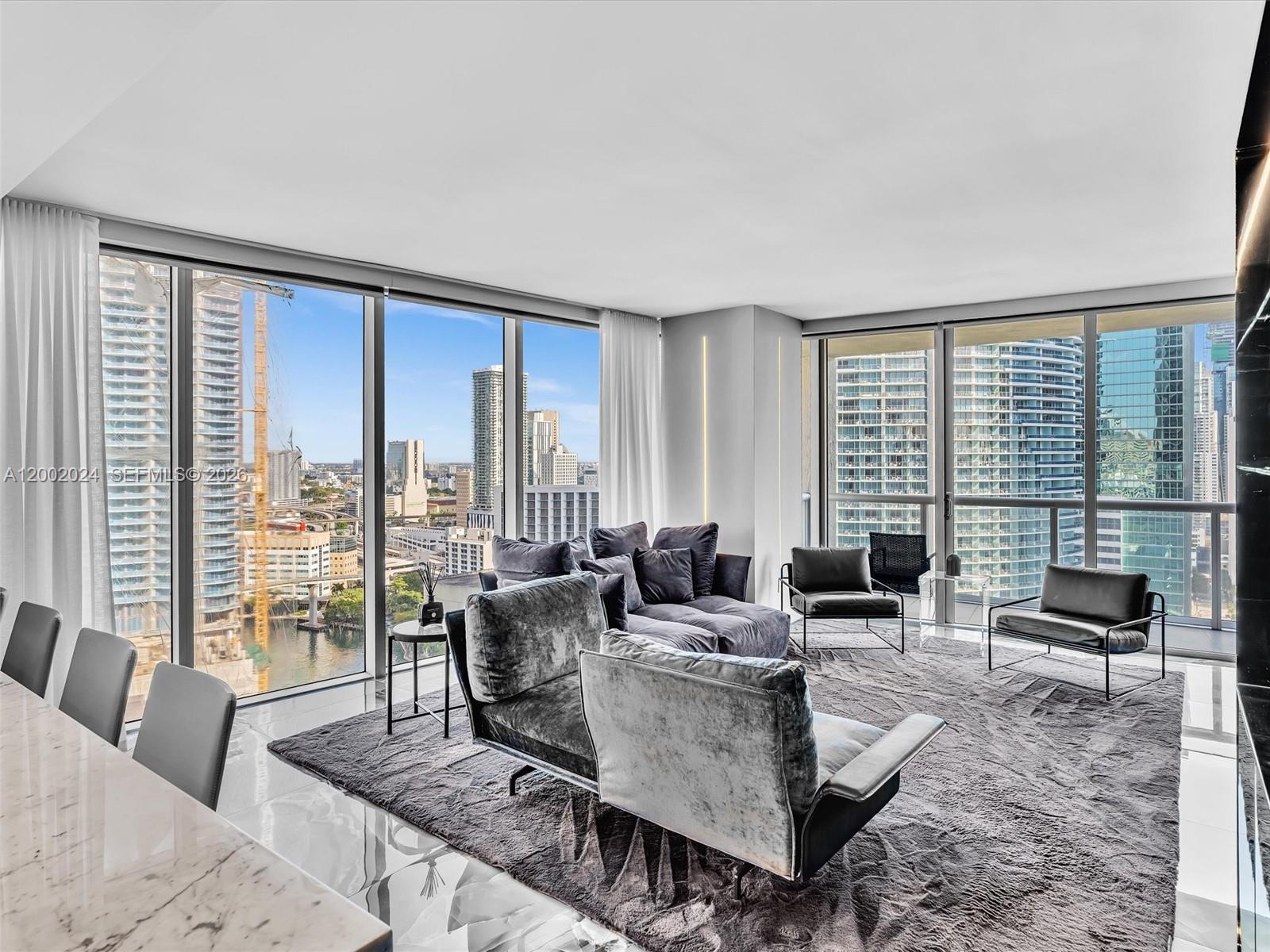 475 Brickell Ave #2715 Miami, FL 33131