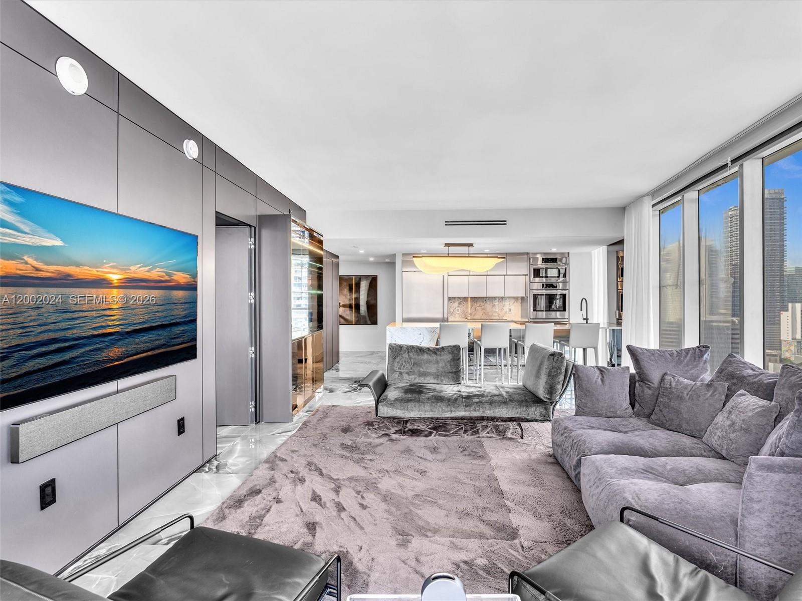 475 Brickell Ave #2715 Miami, FL 33131