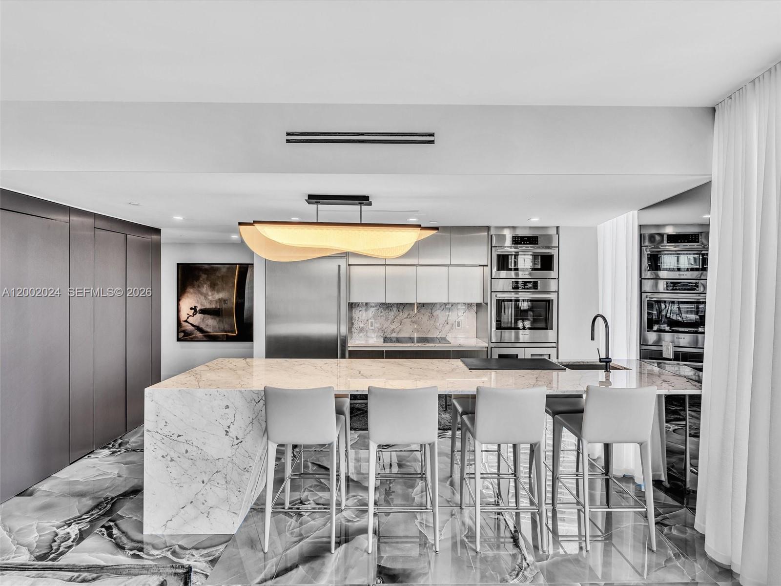 475 Brickell Ave #2715 Miami, FL 33131