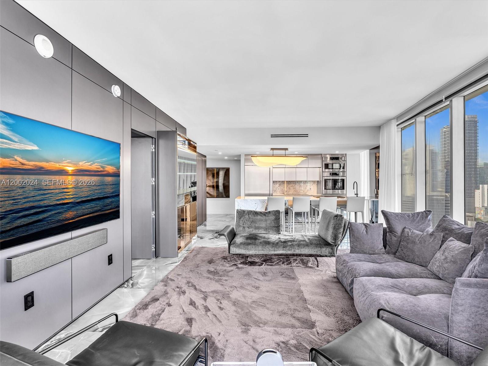 475 Brickell Ave #2715 Miami, FL 33131