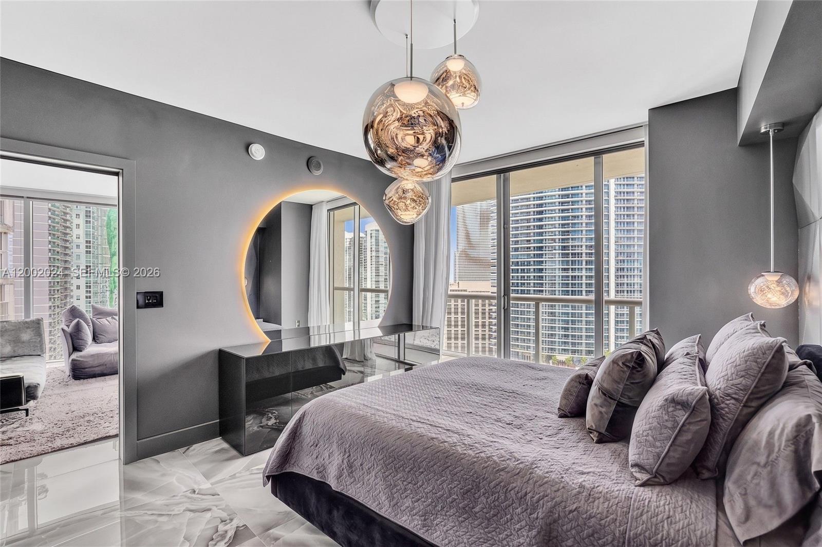 475 Brickell Ave #2715 Miami, FL 33131