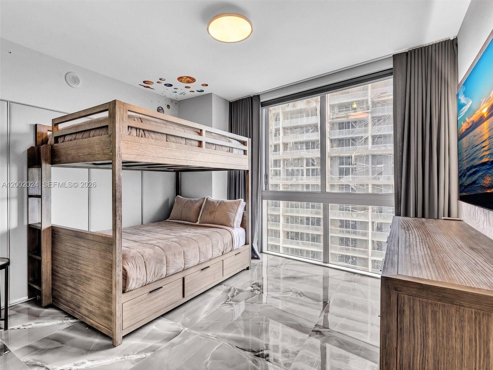 475 Brickell Ave #2715 Miami, FL 33131