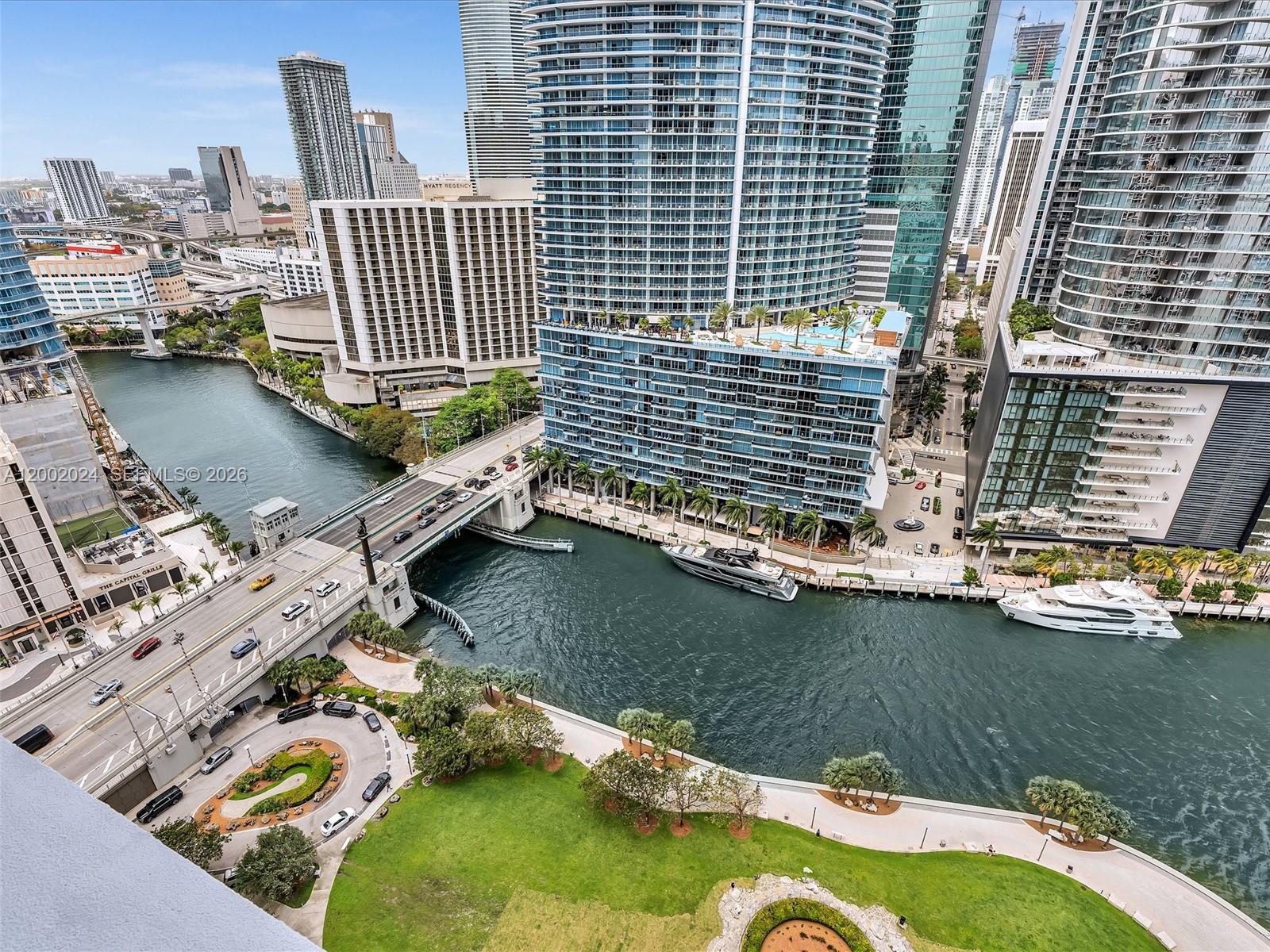 475 Brickell Ave #2715 Miami, FL 33131