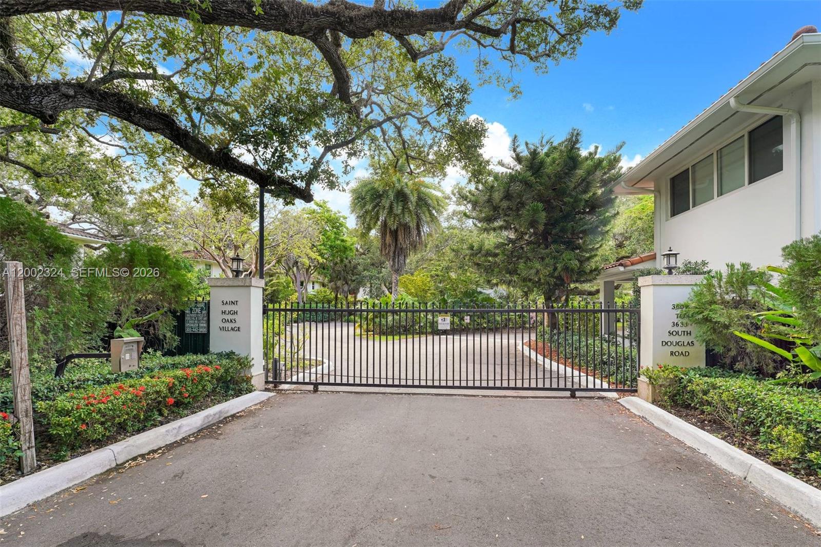 3605 SW 37th Ave Coconut Grove, FL 33133