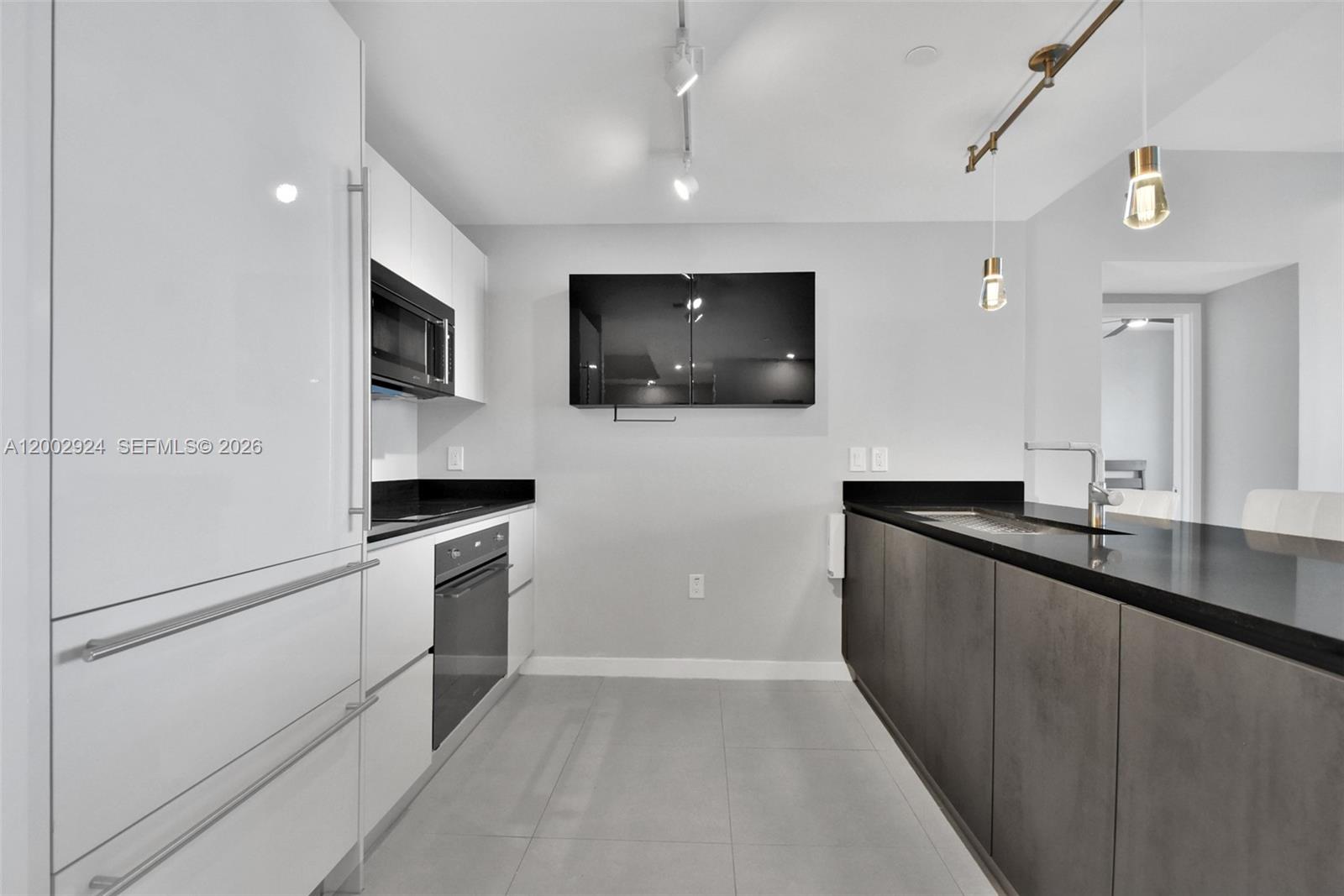 image 1010 Brickell8