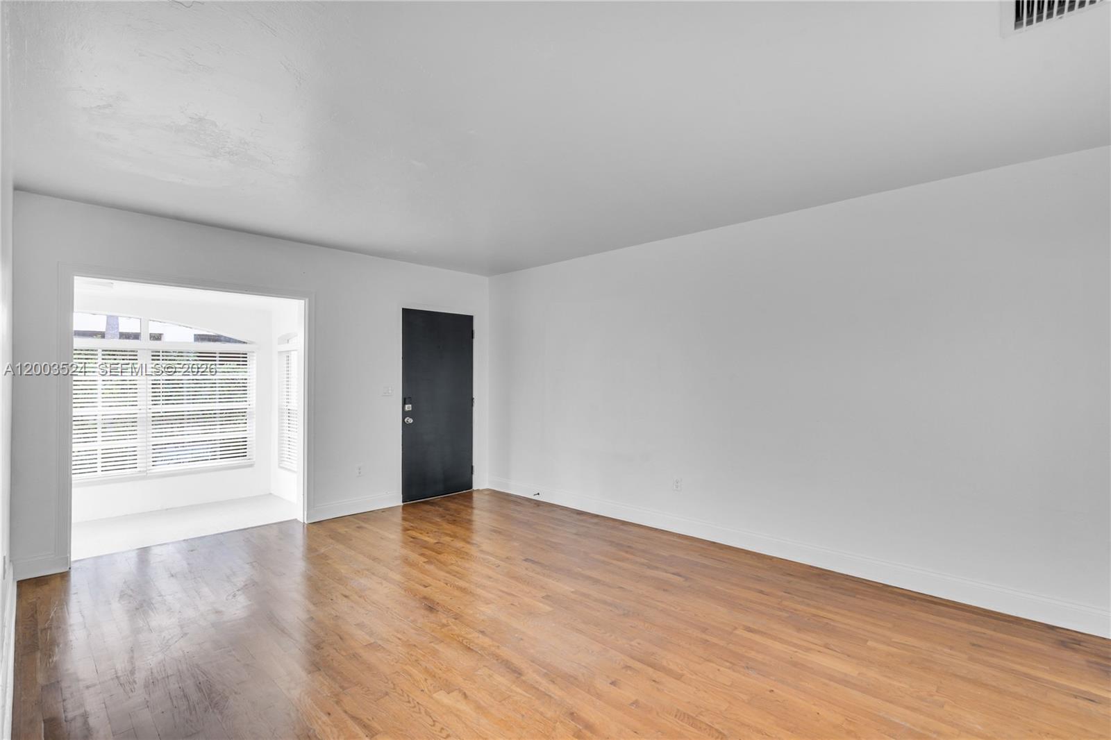 10 Century Ln Miami Beach, FL 33139