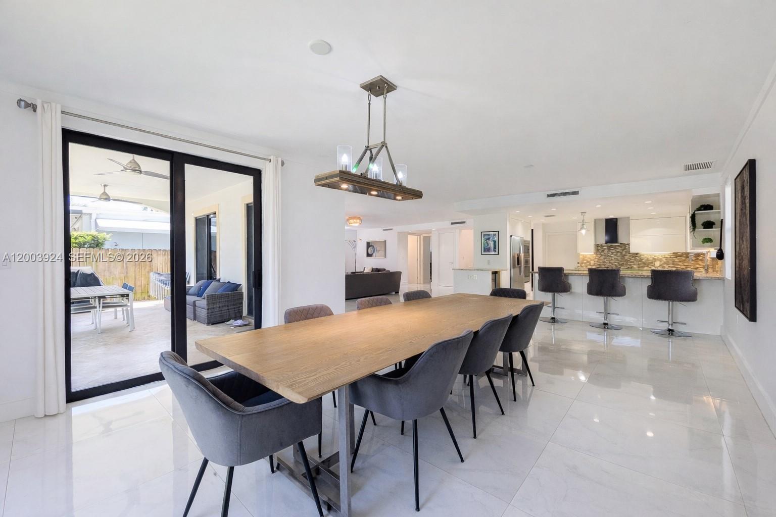 471 SW 30th Rd Miami, FL 33129