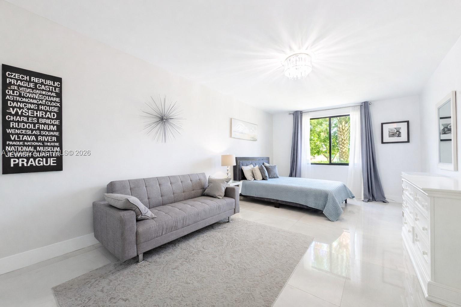 471 SW 30th Rd Miami, FL 33129