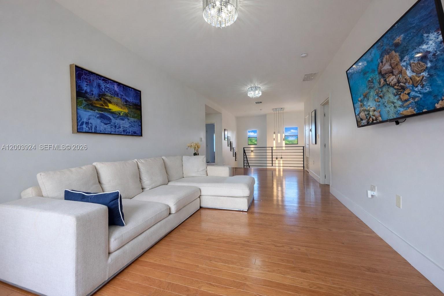 471 SW 30th Rd Miami, FL 33129