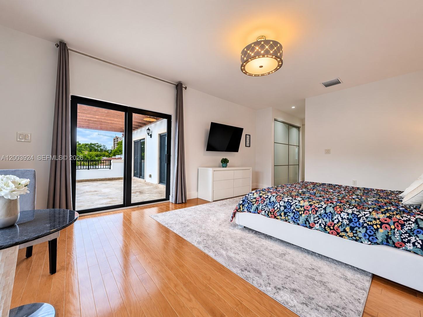 471 SW 30th Rd Miami, FL 33129