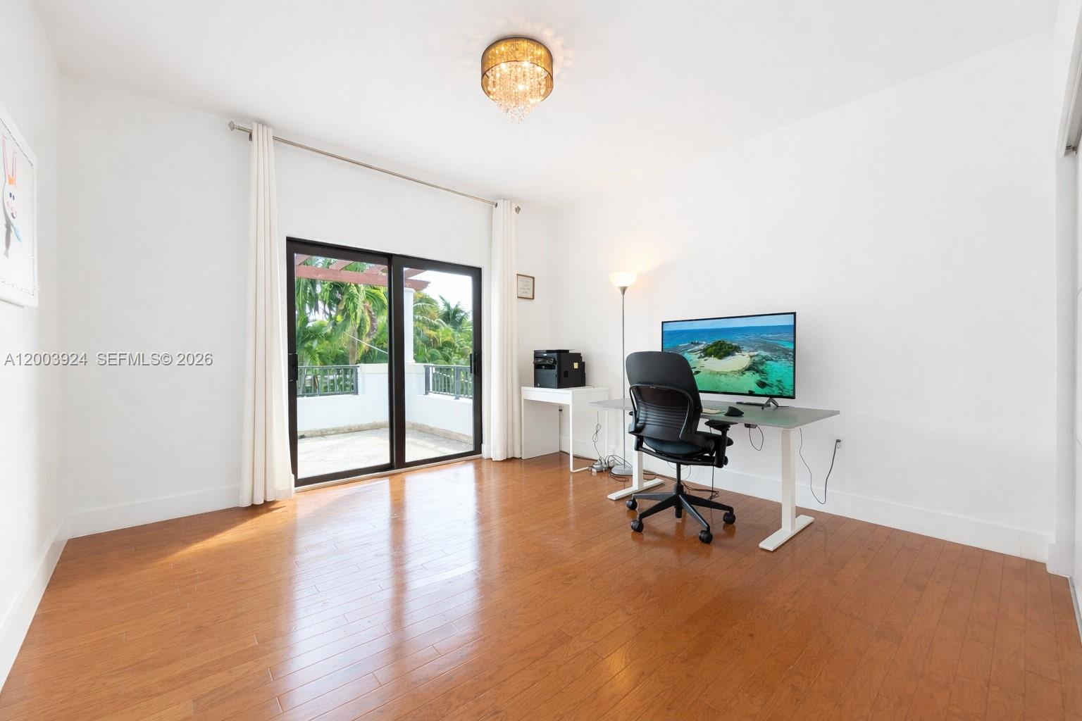 471 SW 30th Rd Miami, FL 33129