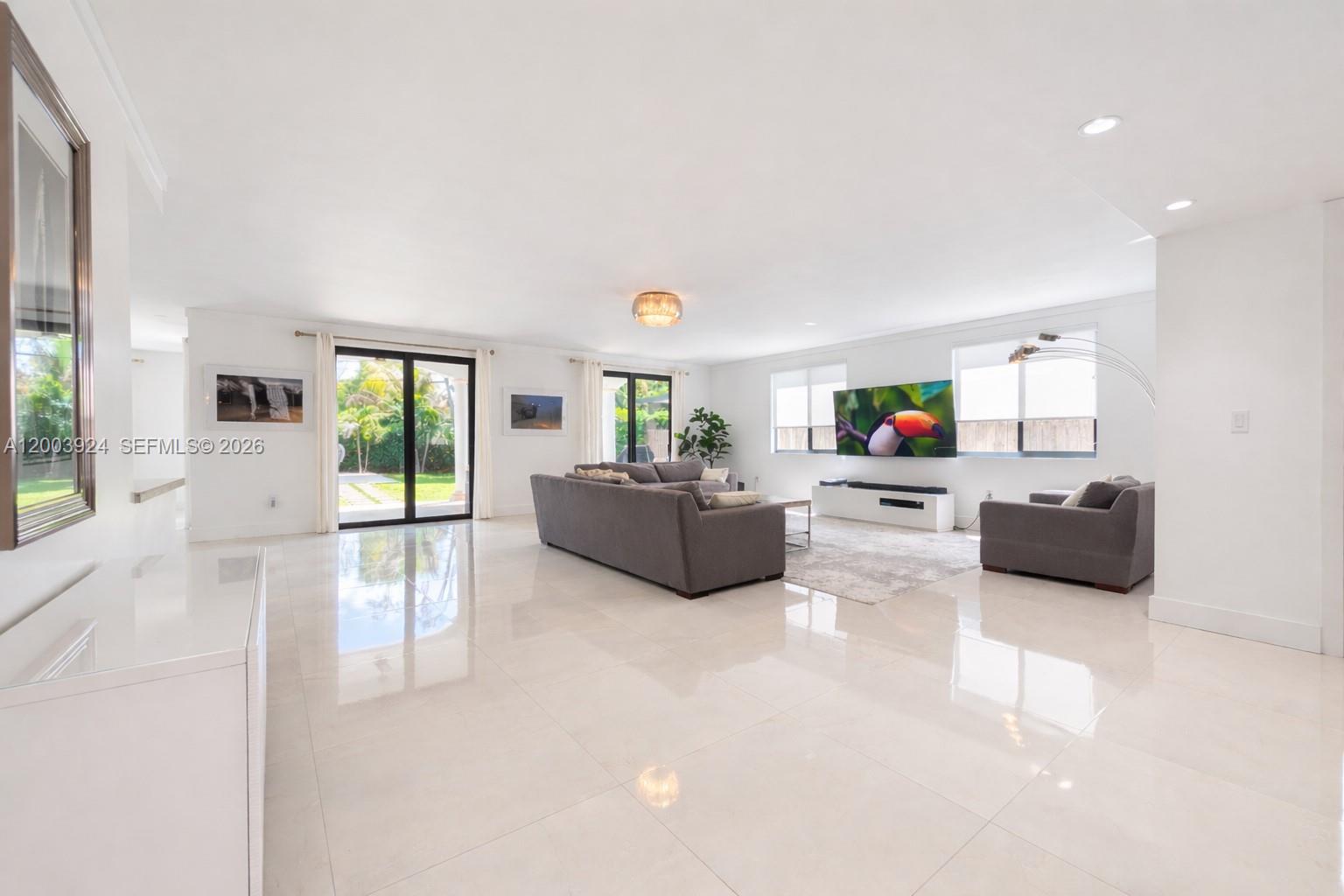 471 SW 30th Rd Miami, FL 33129