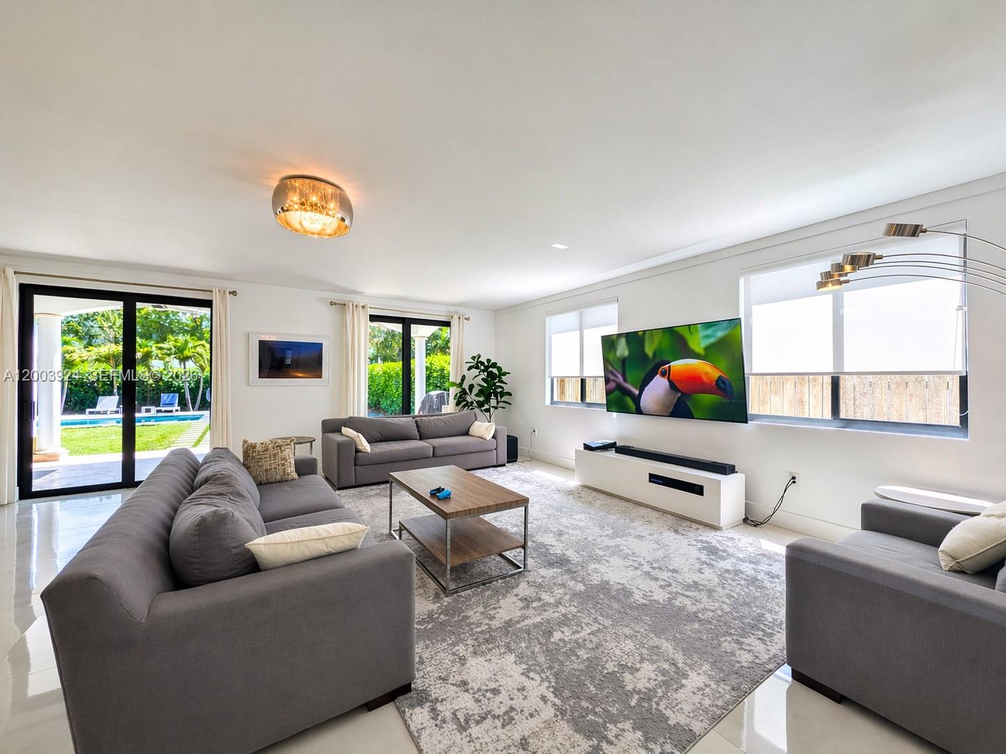 471 SW 30th Rd Miami, FL 33129