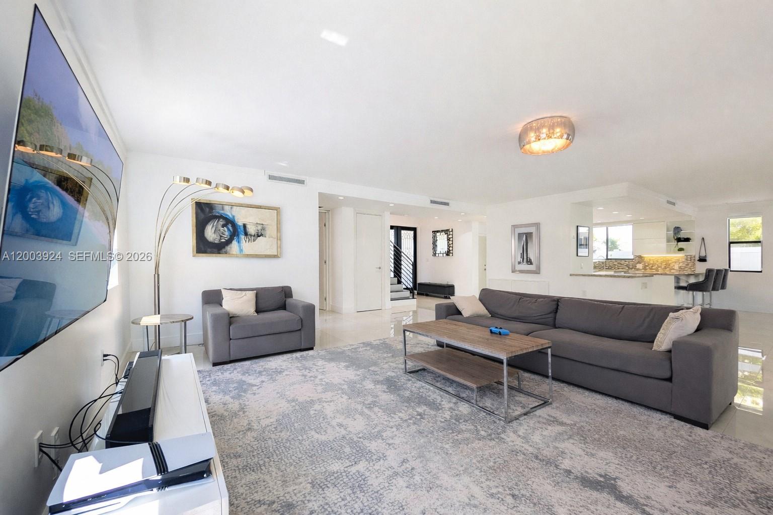 471 SW 30th Rd Miami, FL 33129