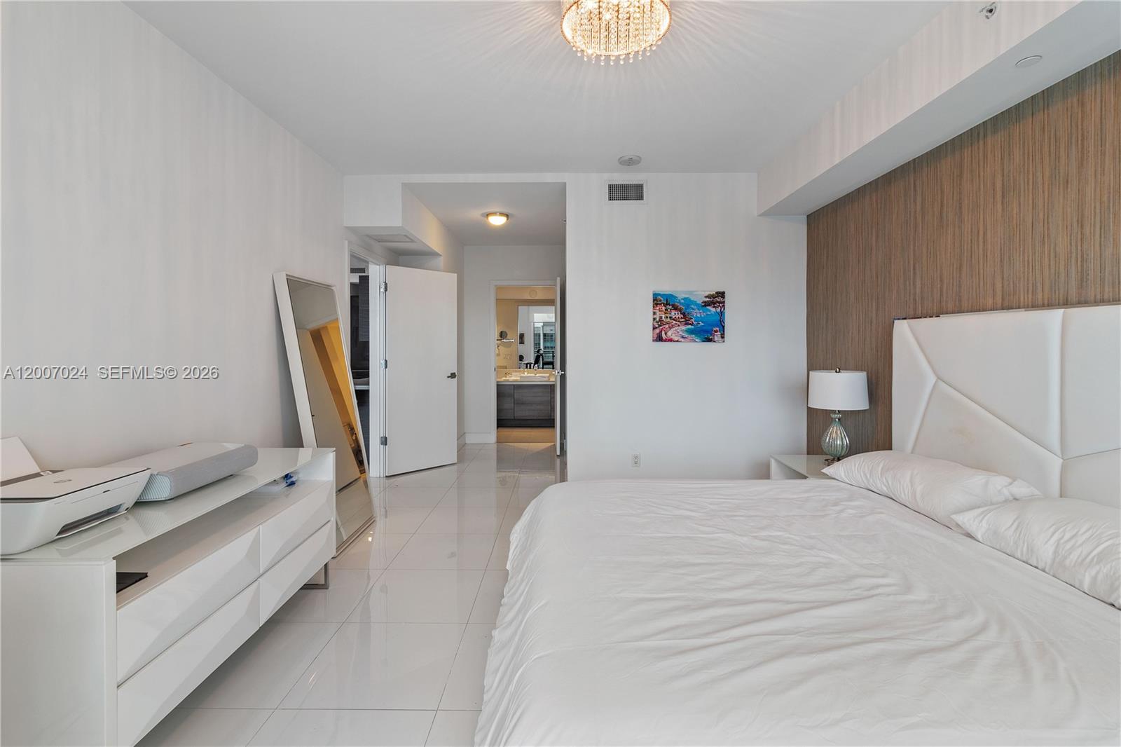 image The Bond on Brickell12
