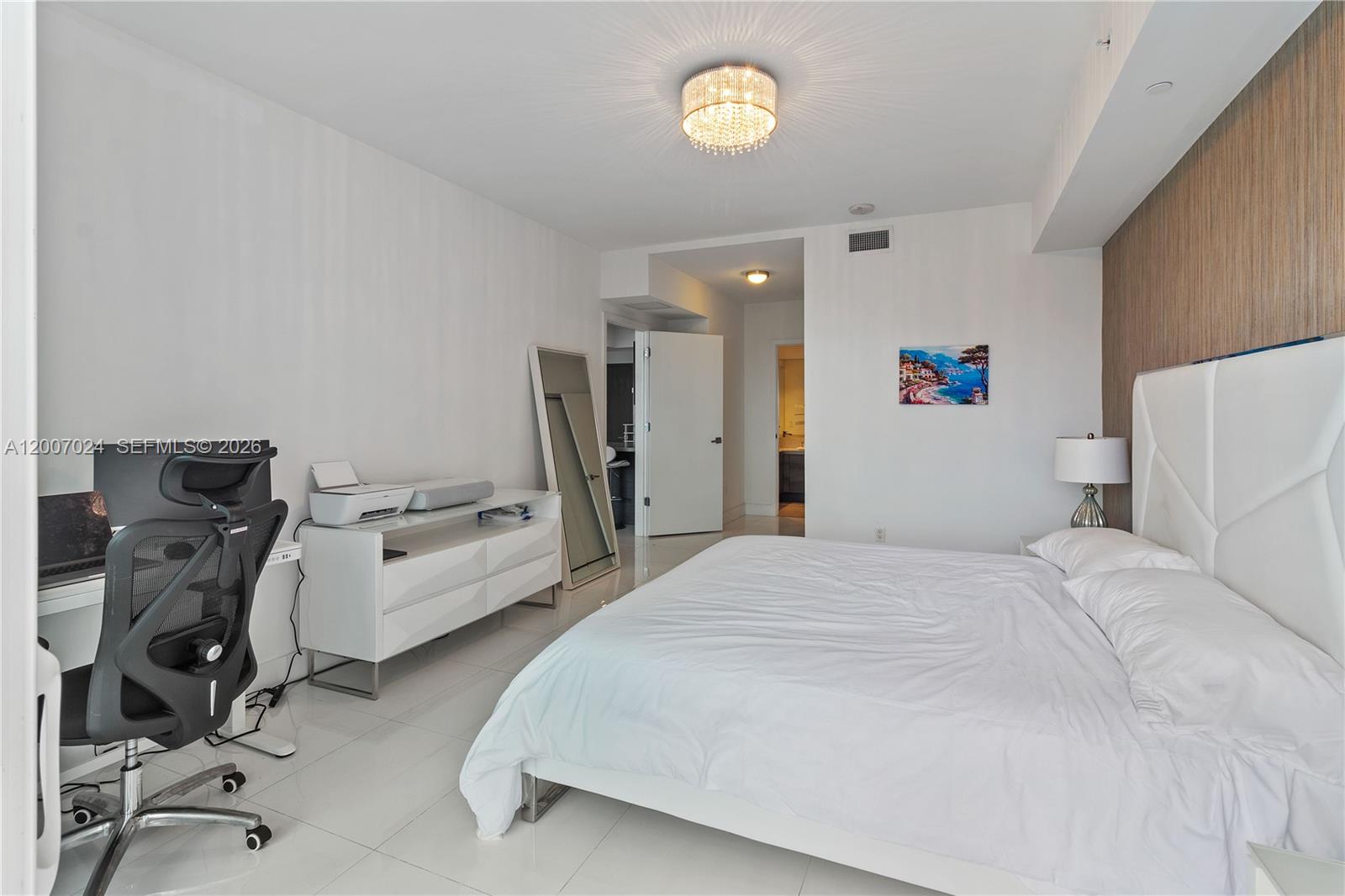image The Bond on Brickell13