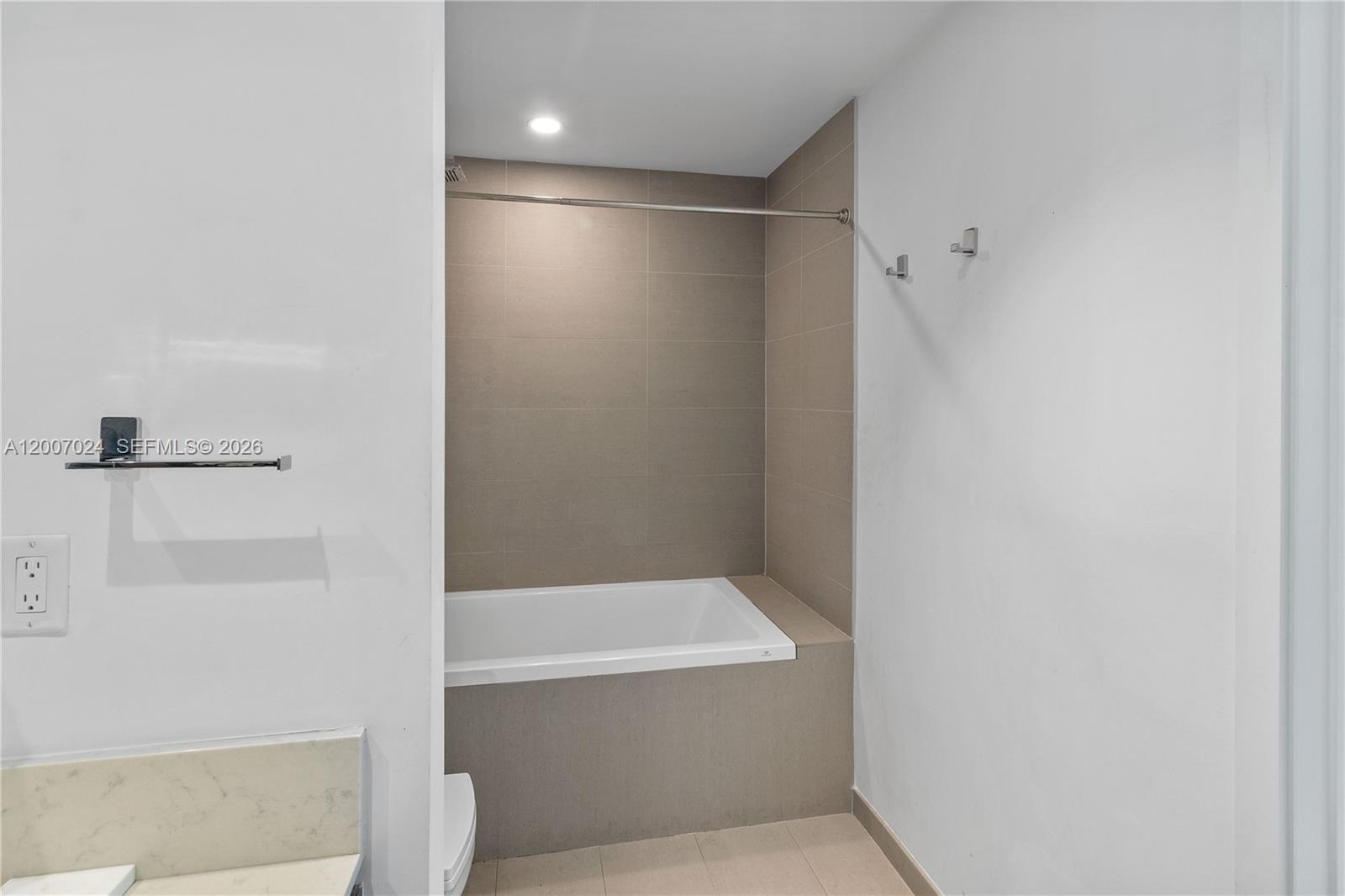 image The Bond on Brickell15