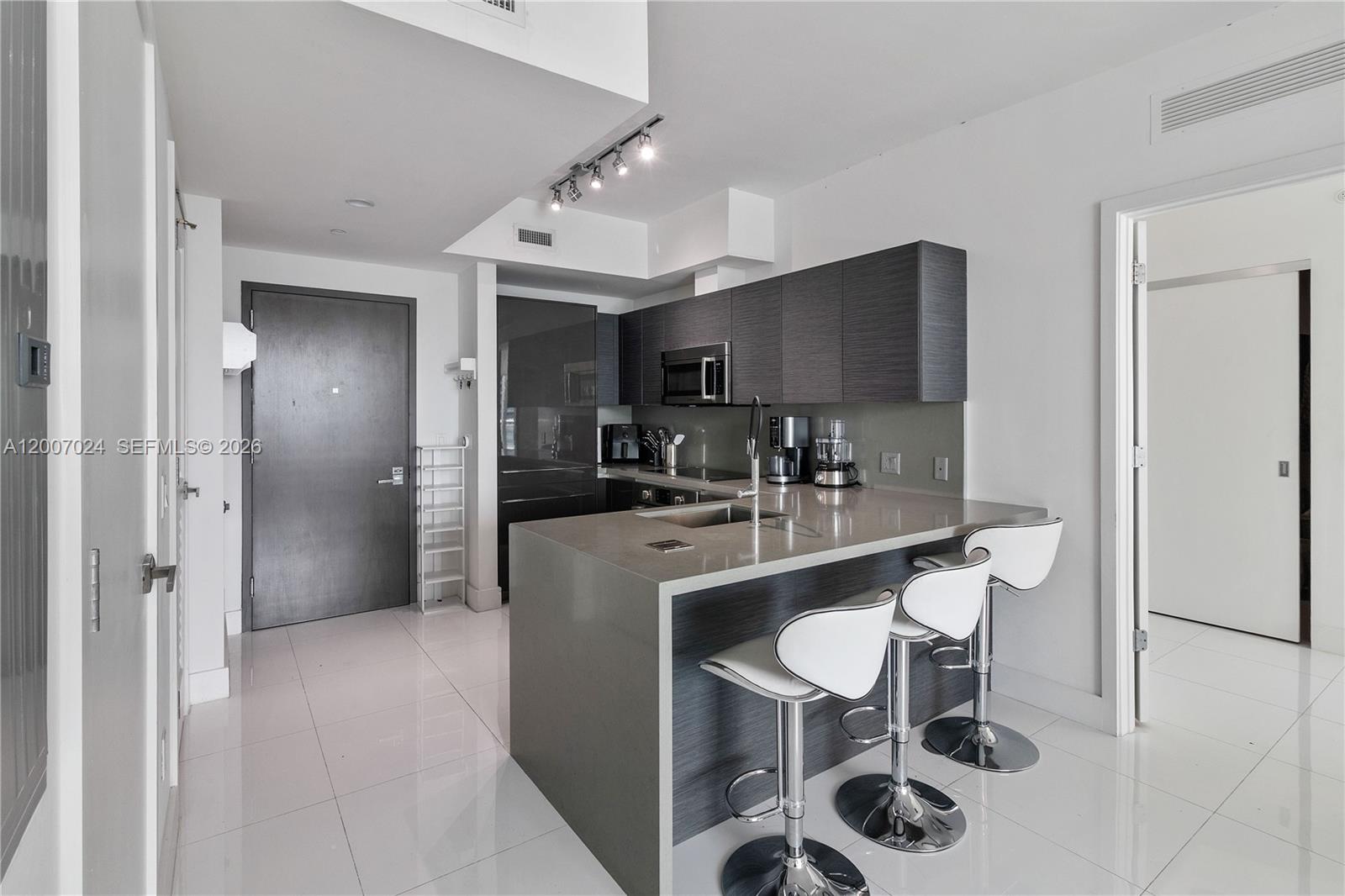 image The Bond on Brickell5