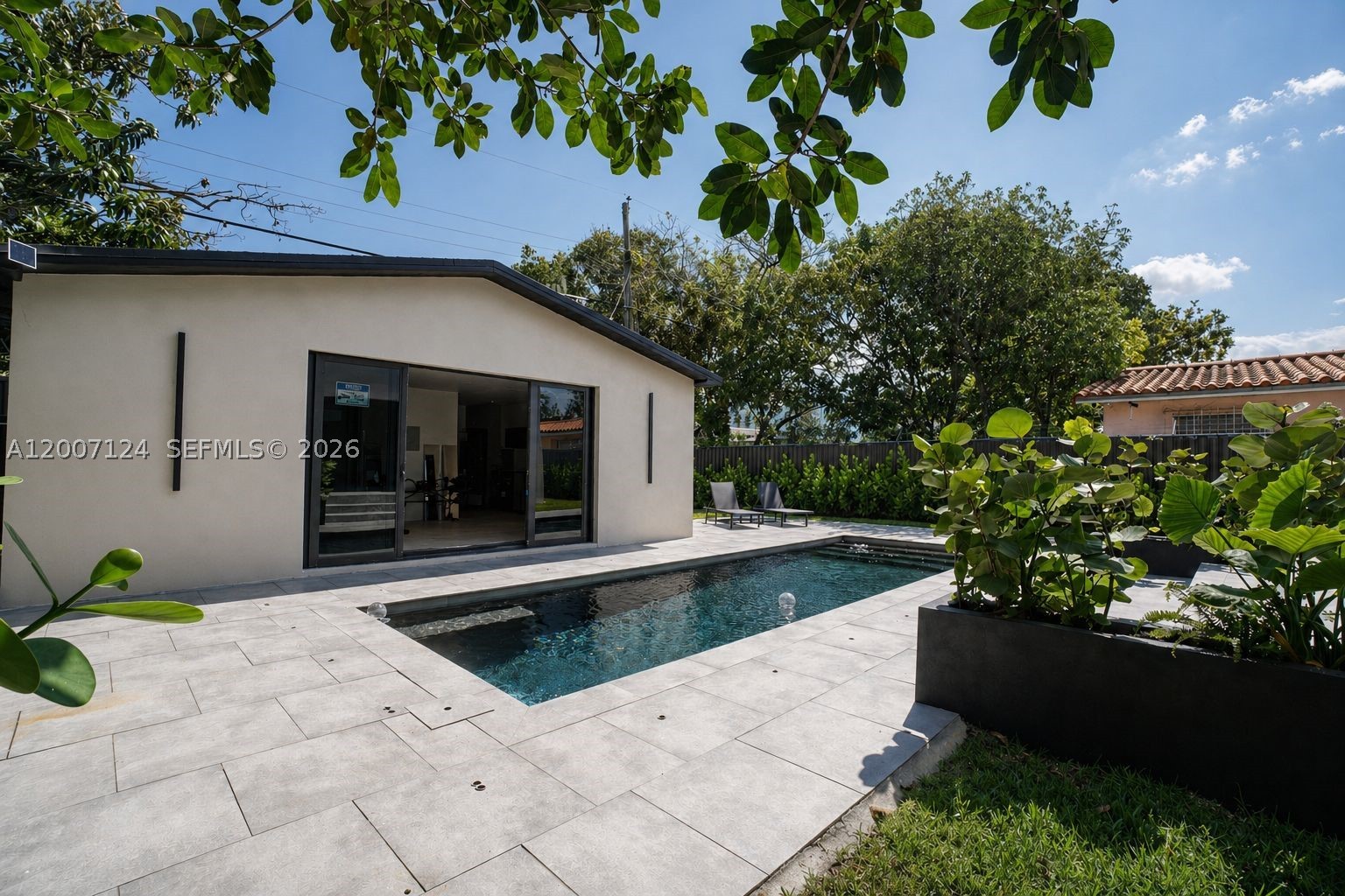 1820 SW 10th St Miami, FL 33135
